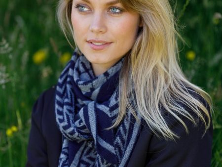 Black Colour - Bcbex Triangle Scarf - Navy Discount